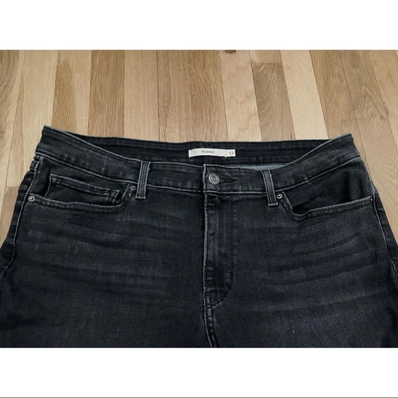 LEVI’S 711 Skinny Ankle Black -Washed Floral Embroidery Raw Hem Jeans - Picture 6 of 15